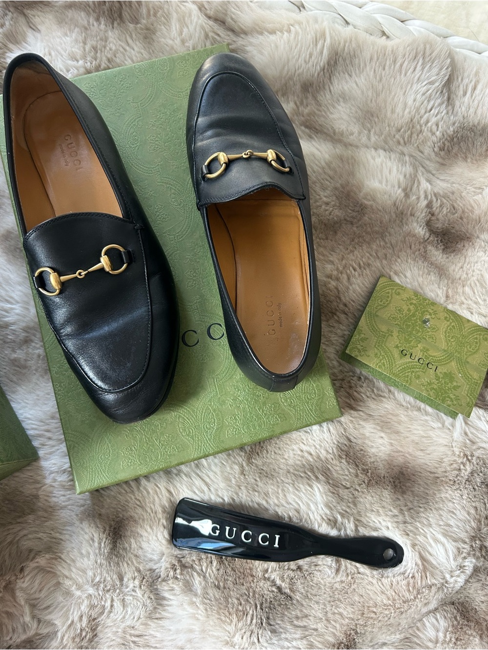 Authentic Gucci Women’s Black Horsebit Loafers Size 37.5